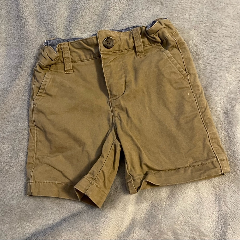 Rumi + Ryder khaki shorts 3t